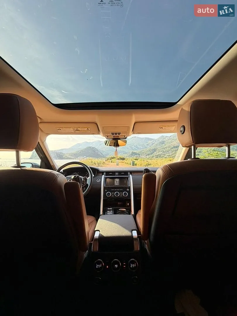 2019 Land Rover Discovery - мініатюра 32