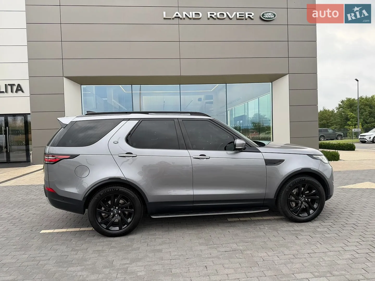 2019 Land Rover Discovery - мініатюра 9