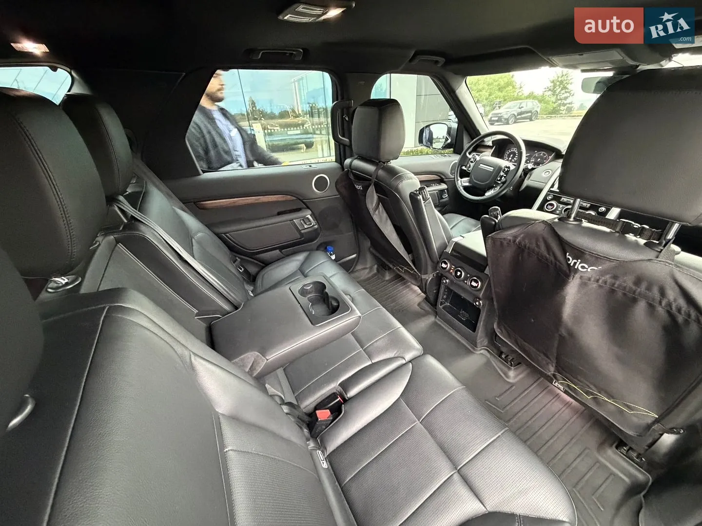 2019 Land Rover Discovery - мініатюра 18