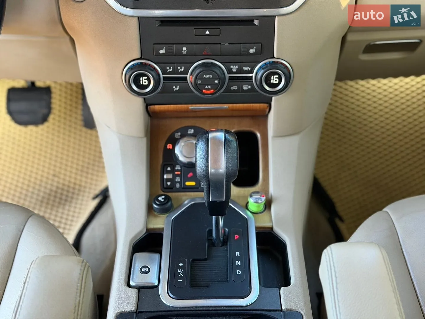 2012 Land Rover Discovery - мініатюра 26