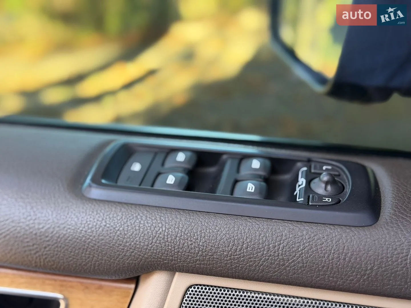 2012 Land Rover Discovery - мініатюра 36