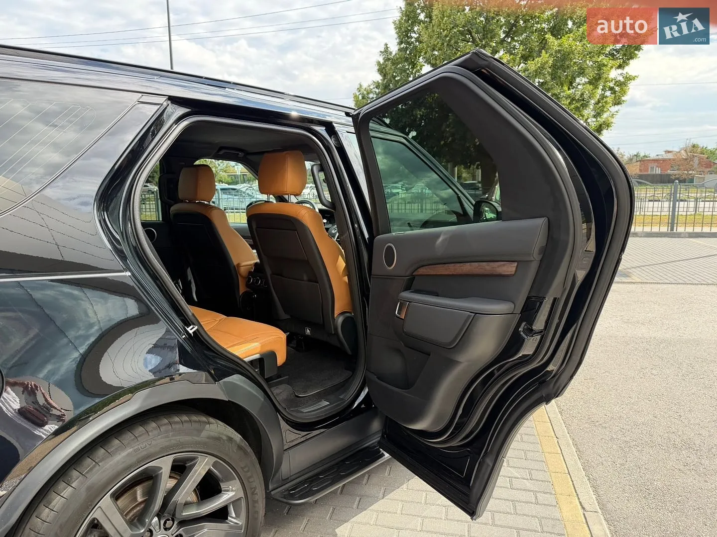2019 Land Rover Discovery - мініатюра 30