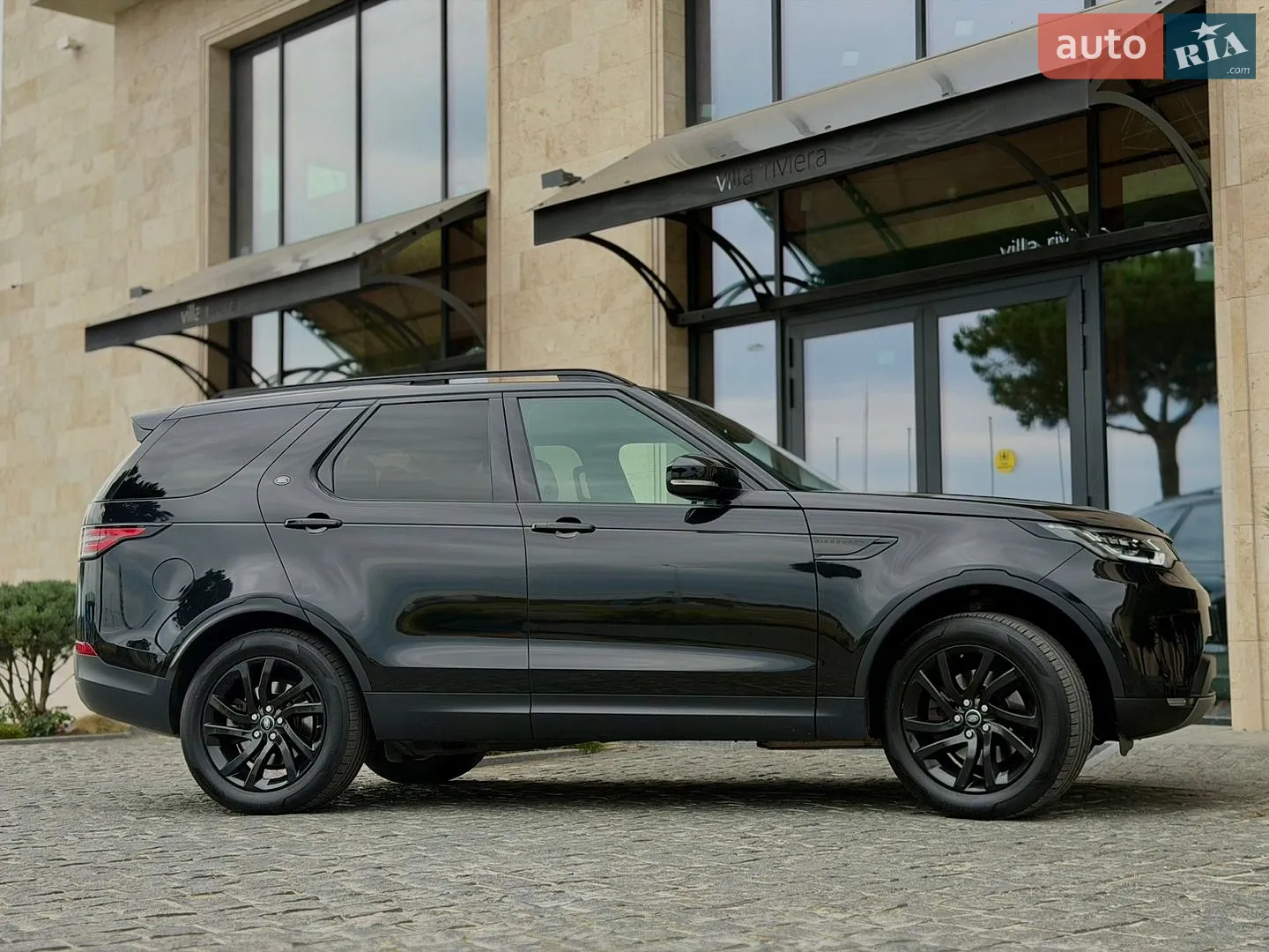 2017 Land Rover Discovery - мініатюра 20