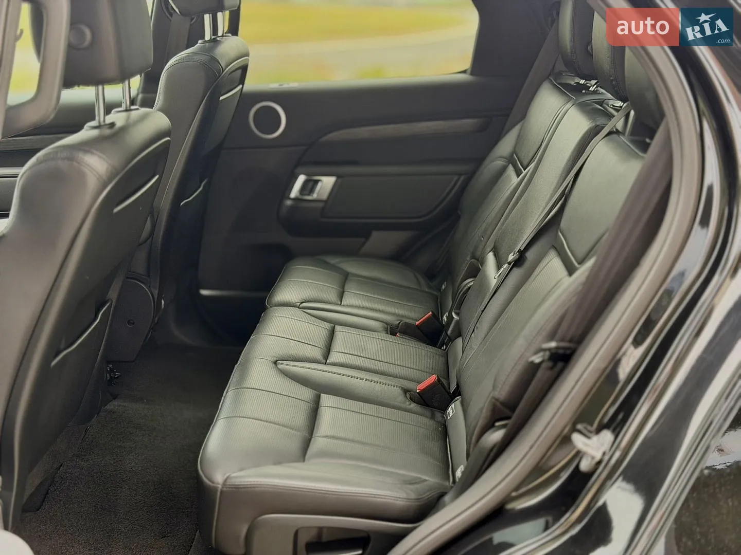 2017 Land Rover Discovery - мініатюра 59