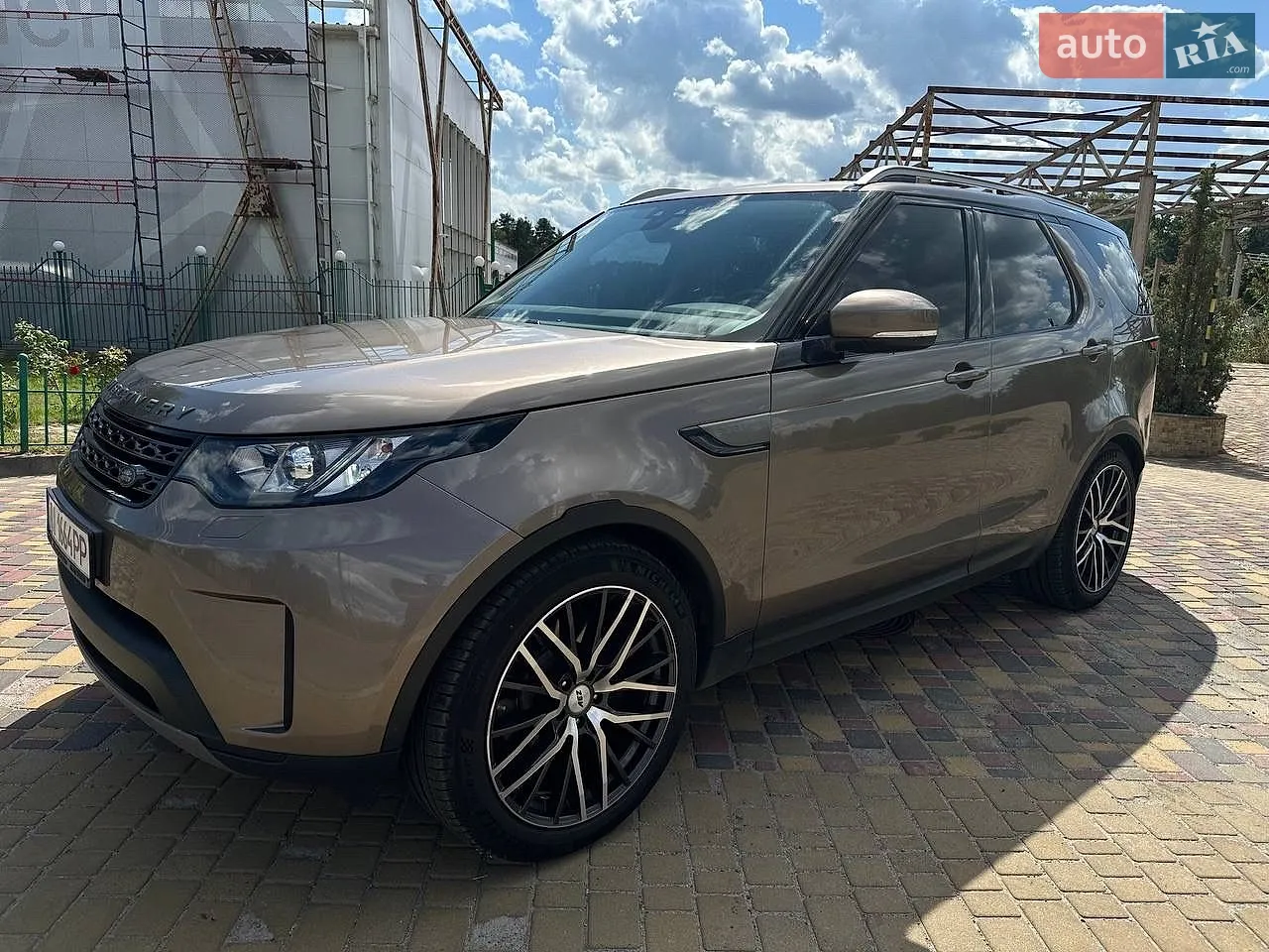 2017 Land Rover Discovery - мініатюра 3