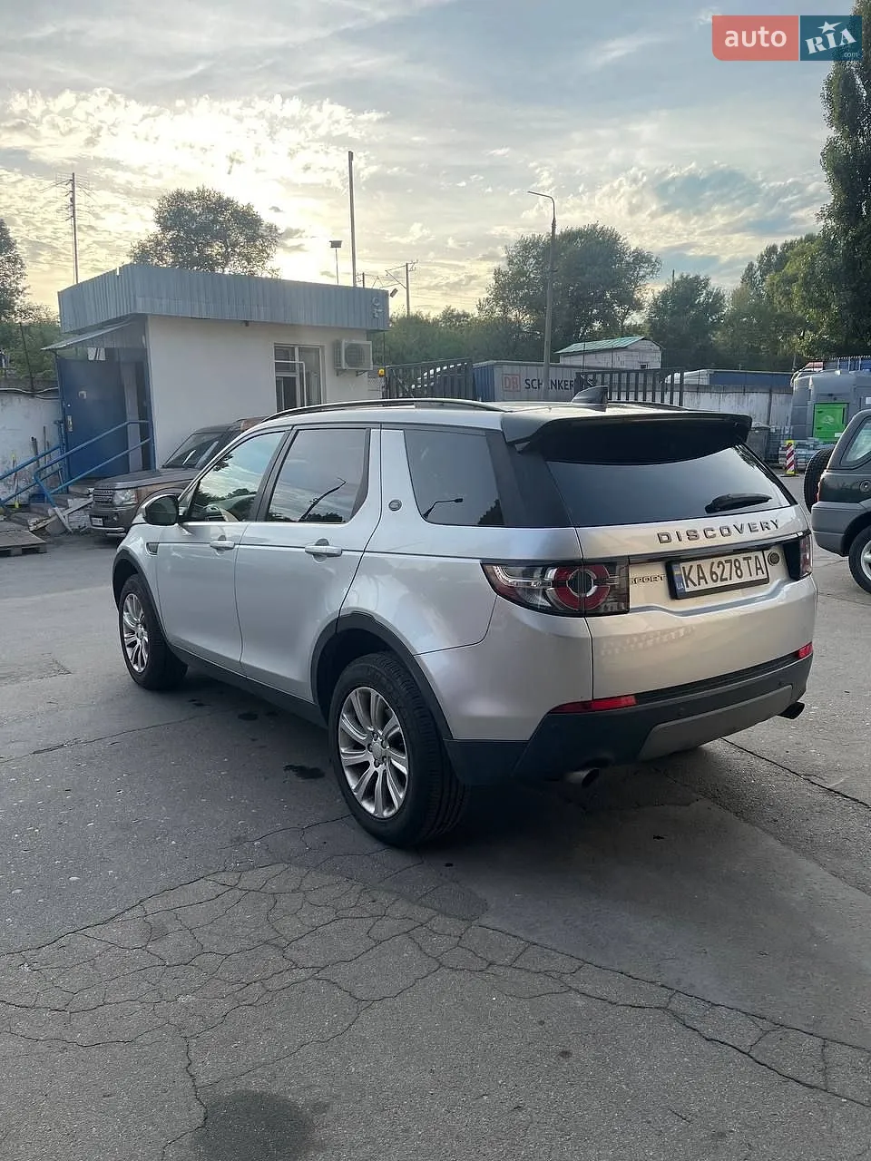 2016 Land Rover Discovery - мініатюра 3