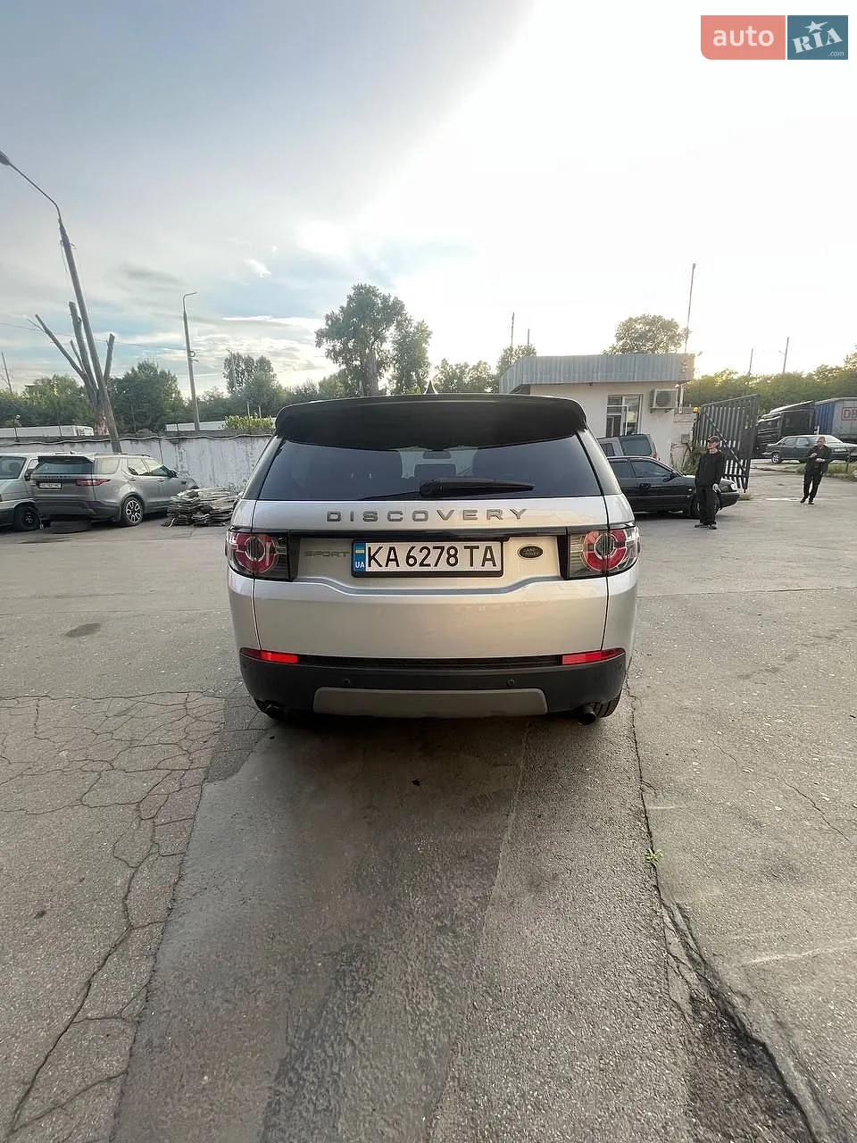 2016 Land Rover Discovery - мініатюра 8