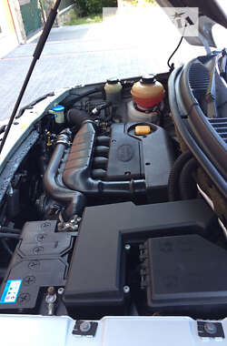 Внедорожник / Кроссовер Land Rover Freelander 2004 в 