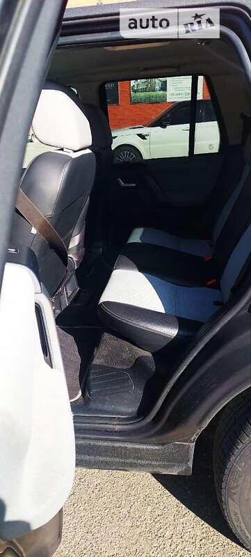 Позашляховик / Кросовер Land Rover Freelander 2010 в Києві