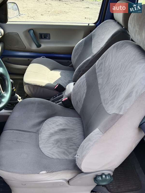 Позашляховик / Кросовер Land Rover Freelander 2001 в Чернівцях фото 5 Позашляховик / Кросовер Land Rover Freelander 2001 в Чернівцях