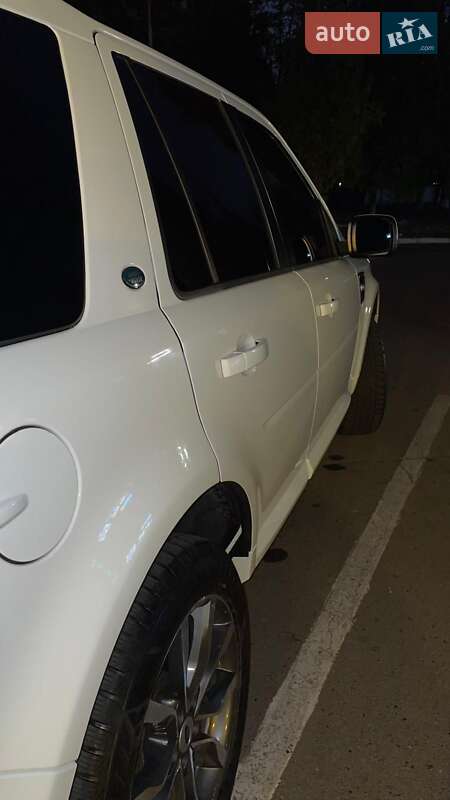 Позашляховик / Кросовер Land Rover Freelander 2011 в Лубнах