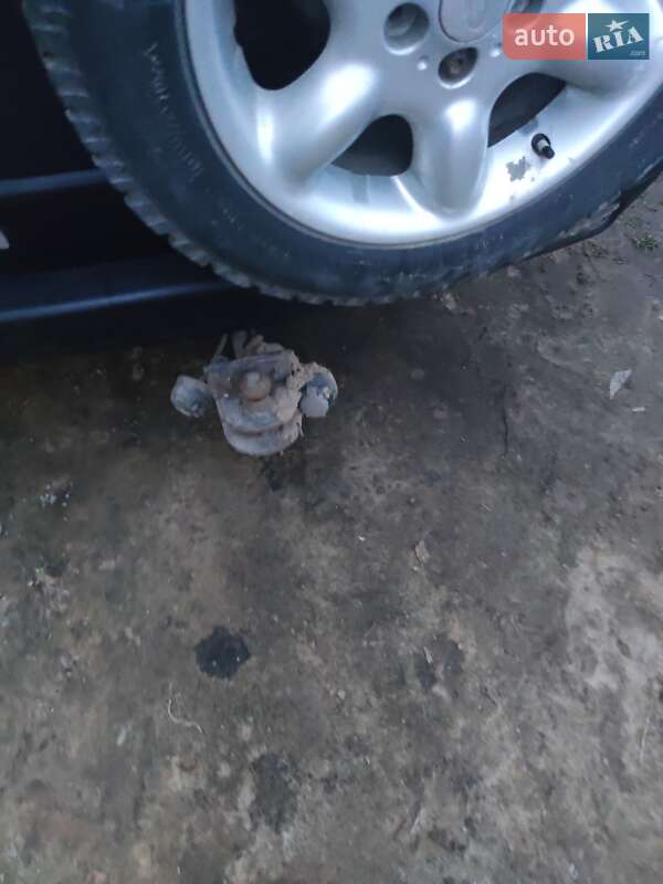 Позашляховик / Кросовер Land Rover Freelander 2003 в Львові