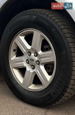 Позашляховик / Кросовер Land Rover Freelander 2013 в 