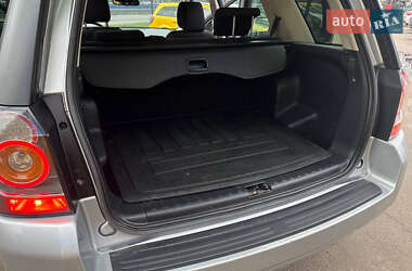 Позашляховик / Кросовер Land Rover Freelander 2013 в 