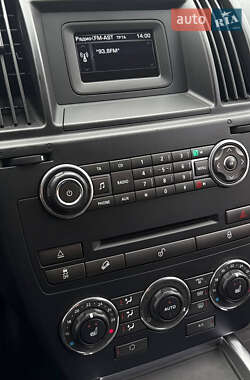 Позашляховик / Кросовер Land Rover Freelander 2013 в 