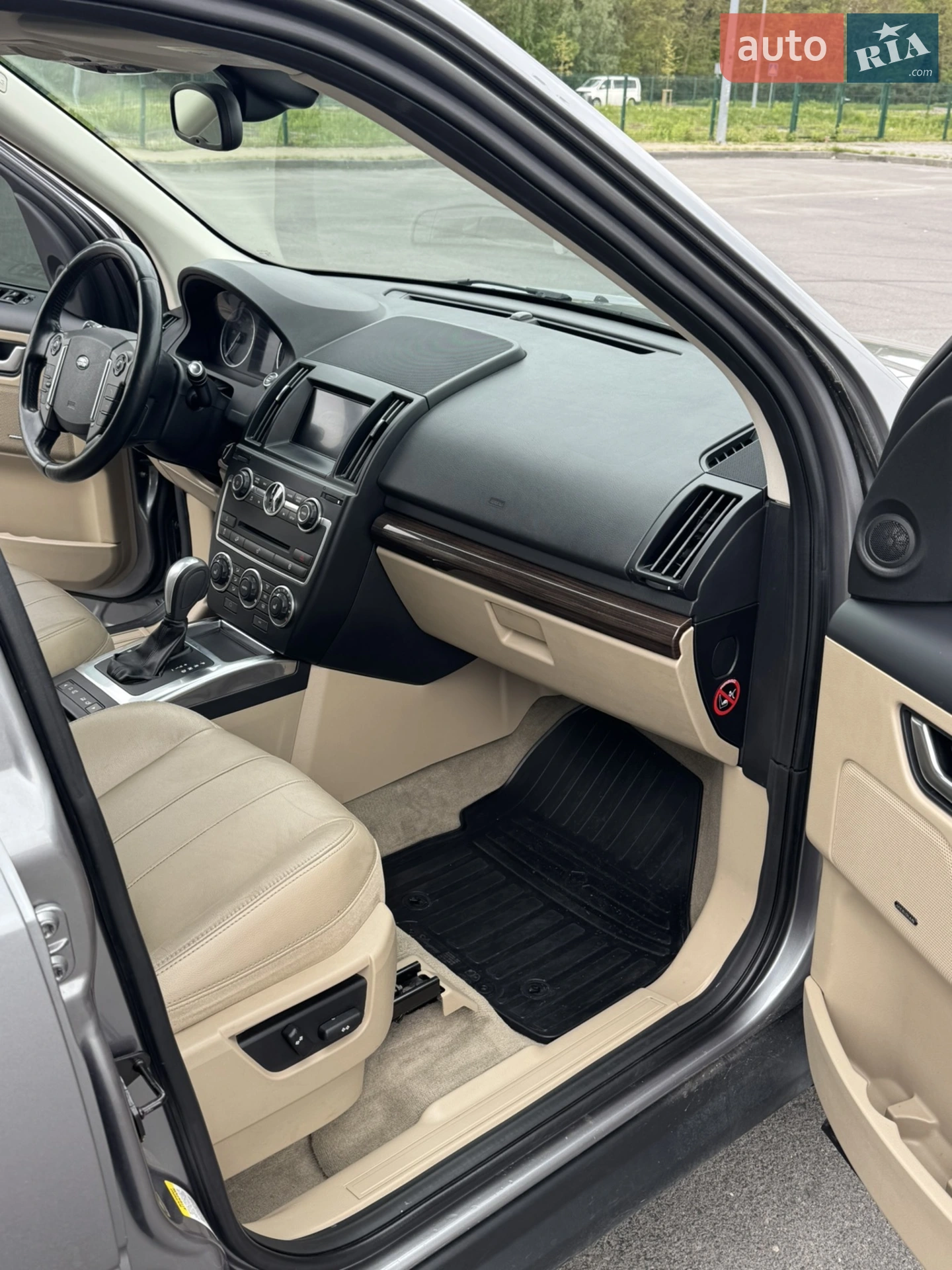 2013 Land Rover Freelander - мініатюра 16