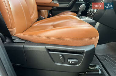 Позашляховик / Кросовер Land Rover Freelander 2013 в 