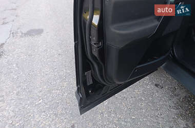Позашляховик / Кросовер Land Rover Freelander 2012 в 
