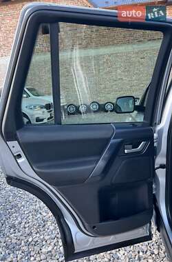 Внедорожник / Кроссовер Land Rover Freelander 2010 в 