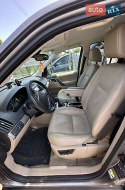 Позашляховик / Кросовер Land Rover Freelander 2010 в 