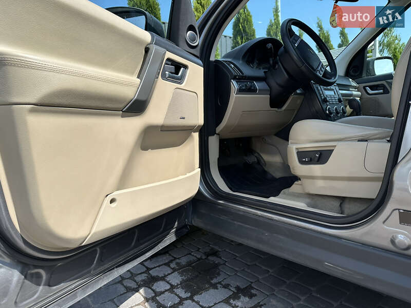 Позашляховик / Кросовер Land Rover Freelander 2010 в Коростені