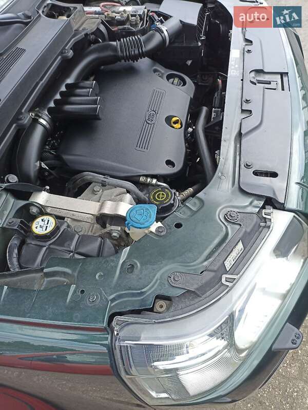 Позашляховик / Кросовер Land Rover Freelander 2009 в Синельниковому