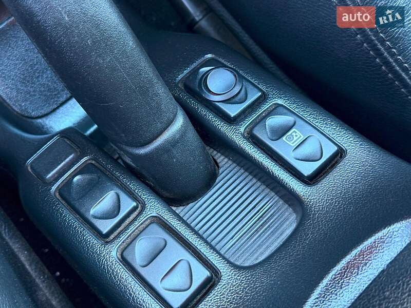 Позашляховик / Кросовер Land Rover Freelander 2003 в Львові
