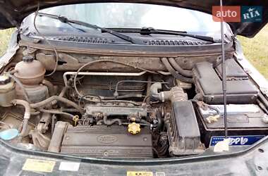 Внедорожник / Кроссовер Land Rover Freelander 2001 в 