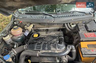 Внедорожник / Кроссовер Land Rover Freelander 2003 в 
