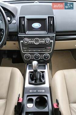 Внедорожник / Кроссовер Land Rover Freelander 2013 в 