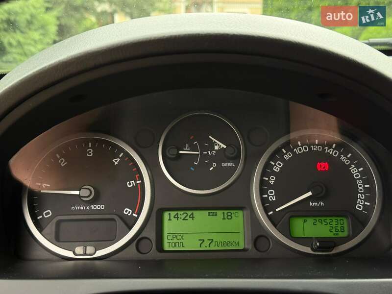 Позашляховик / Кросовер Land Rover Freelander 2012 в Сарнах