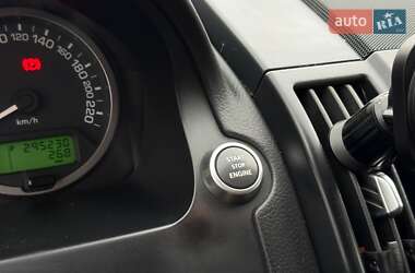 Внедорожник / Кроссовер Land Rover Freelander 2012 в 