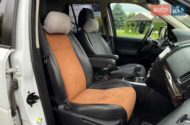 Позашляховик / Кросовер Land Rover Freelander 2012 в Сарнах