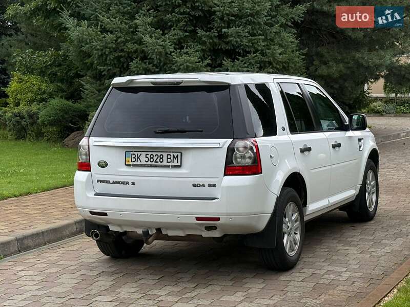 Позашляховик / Кросовер Land Rover Freelander 2012 в Сарнах