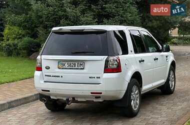 Внедорожник / Кроссовер Land Rover Freelander 2012 в 