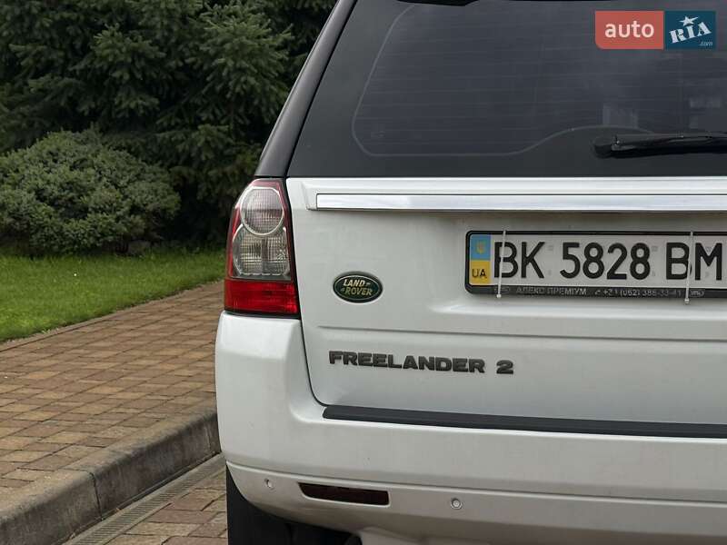 Позашляховик / Кросовер Land Rover Freelander 2012 в Сарнах