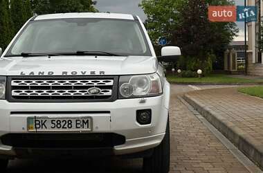 Внедорожник / Кроссовер Land Rover Freelander 2012 в 