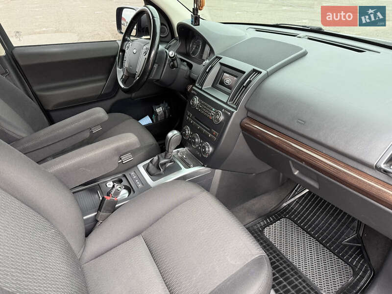 Позашляховик / Кросовер Land Rover Freelander 2013 в Києві