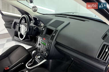 Внедорожник / Кроссовер Land Rover Freelander 2011 в 