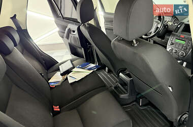 Внедорожник / Кроссовер Land Rover Freelander 2011 в 