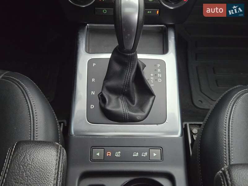 Позашляховик / Кросовер Land Rover Freelander 2012 в Києві