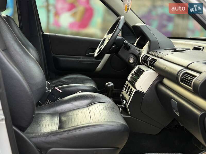 Внедорожник / Кроссовер Land Rover Freelander 2003 в Николаеве