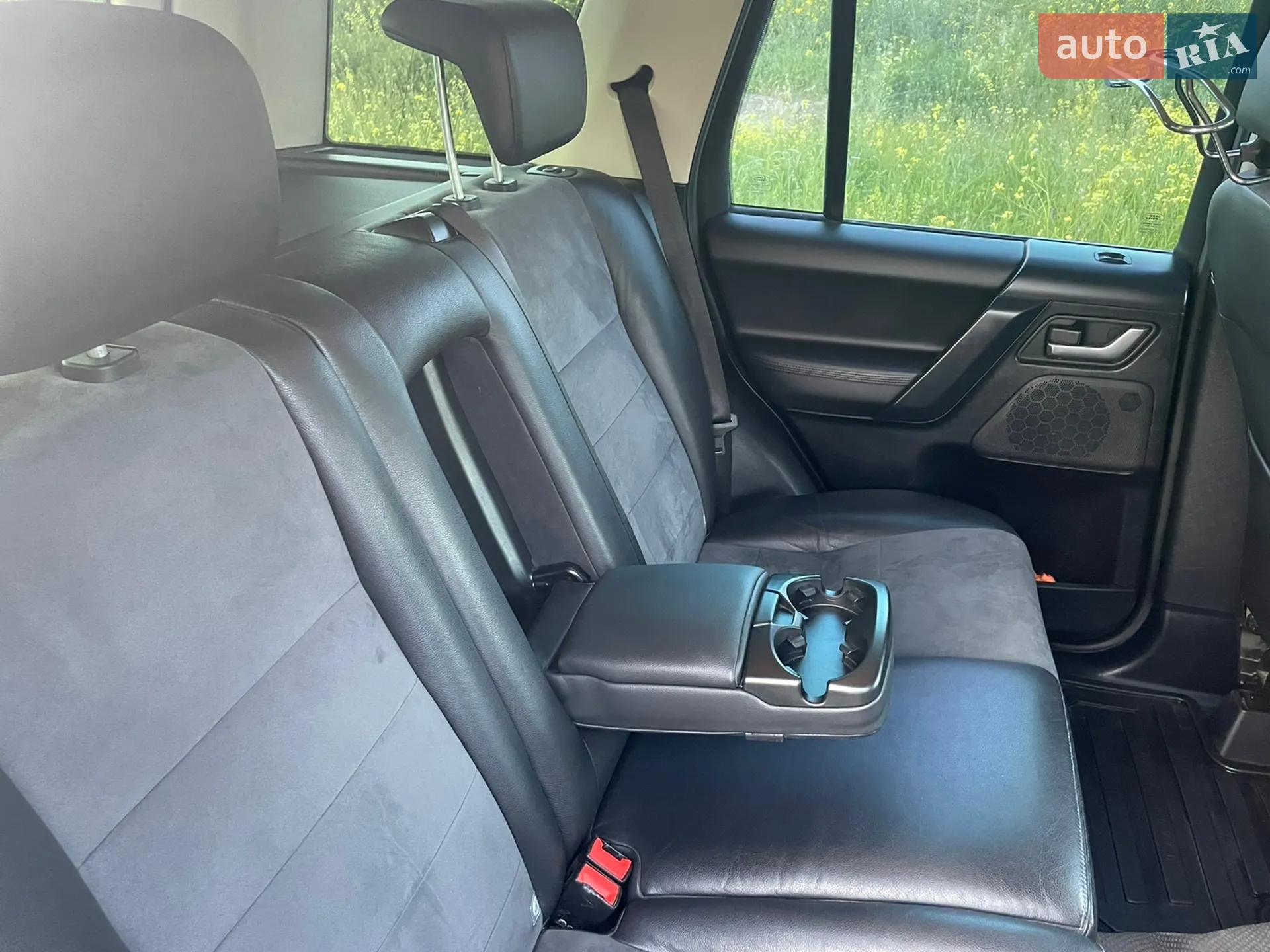 2011 Land Rover Freelander - мініатюра 15
