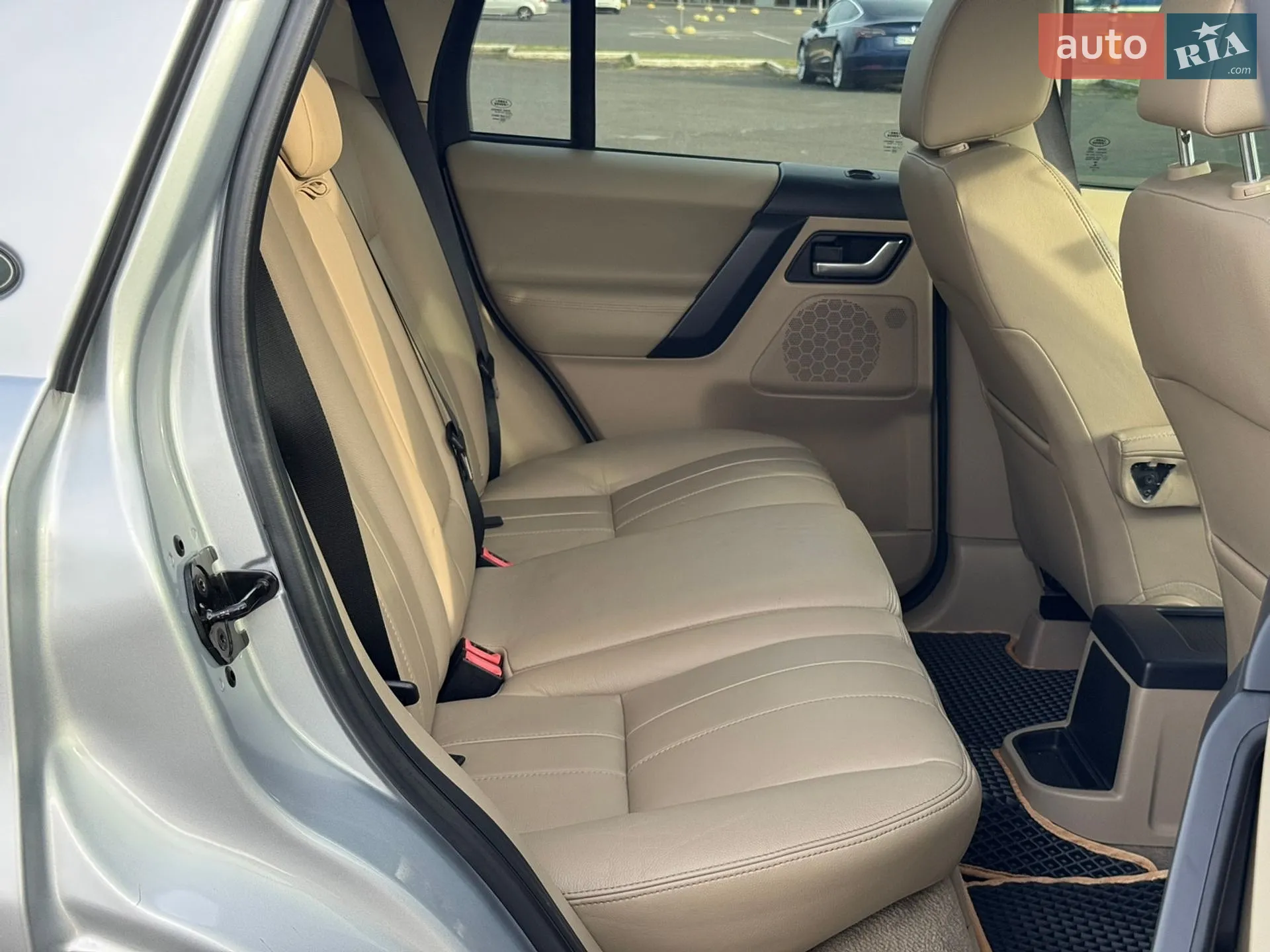 2014 Land Rover Freelander - мініатюра 31