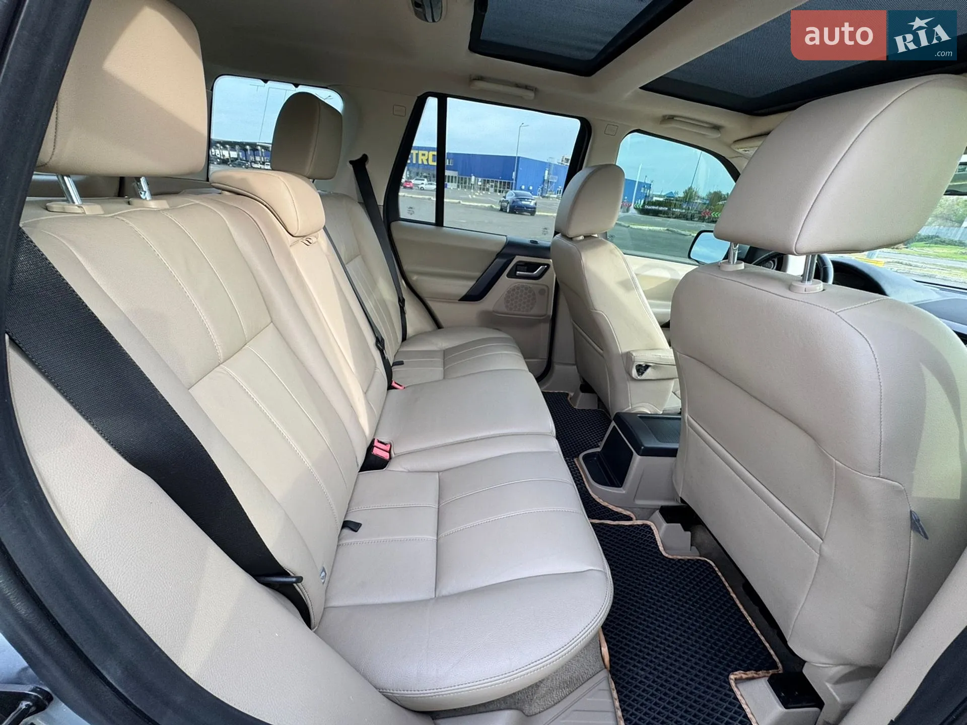 2014 Land Rover Freelander - мініатюра 32