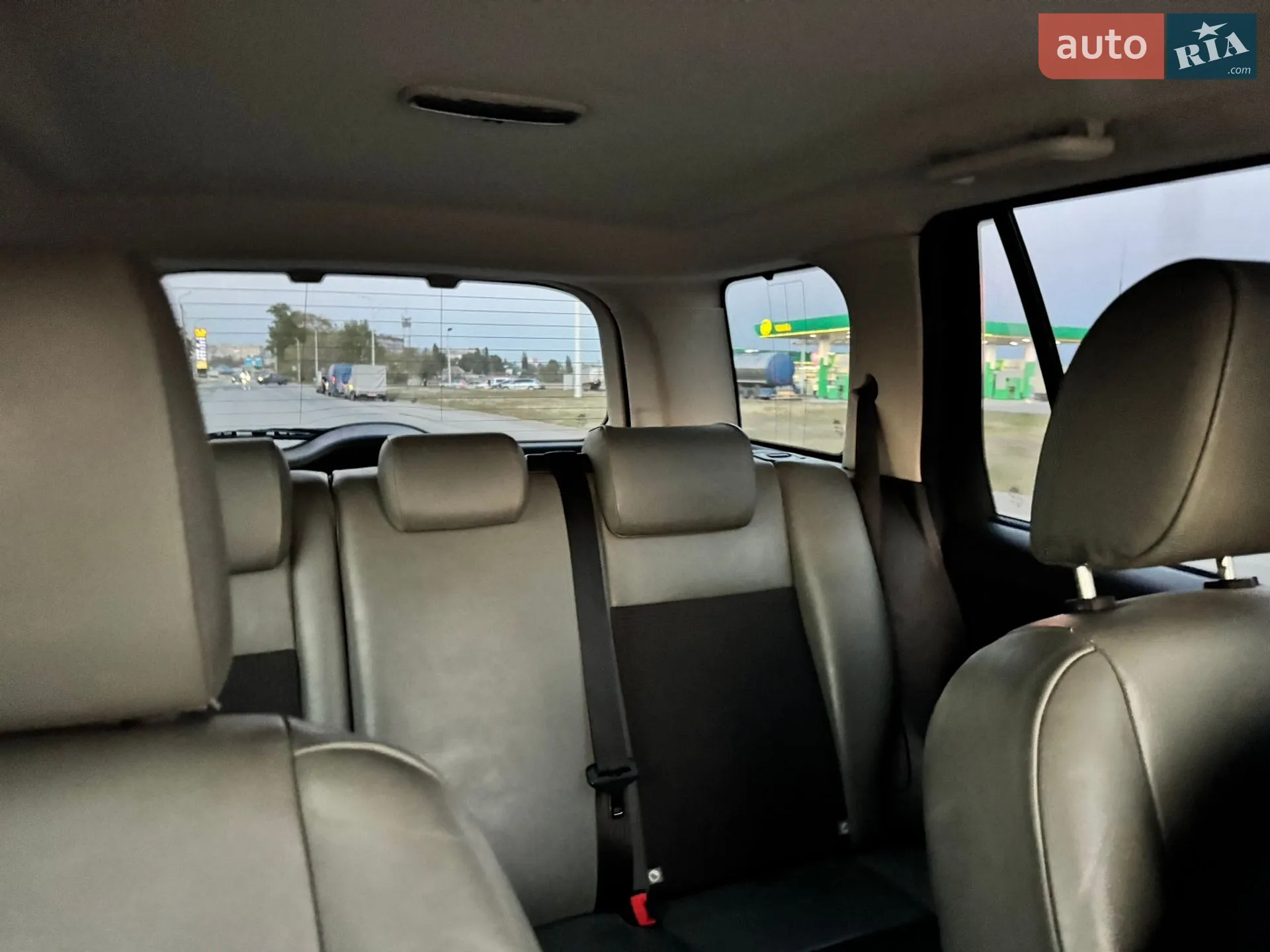 2010 Land Rover Freelander - мініатюра 16