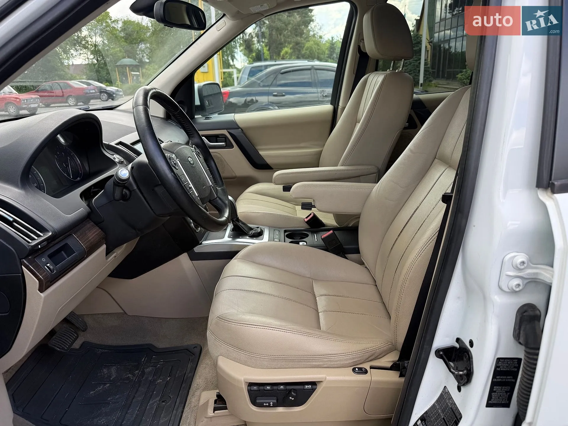 2013 Land Rover Freelander - мініатюра 9