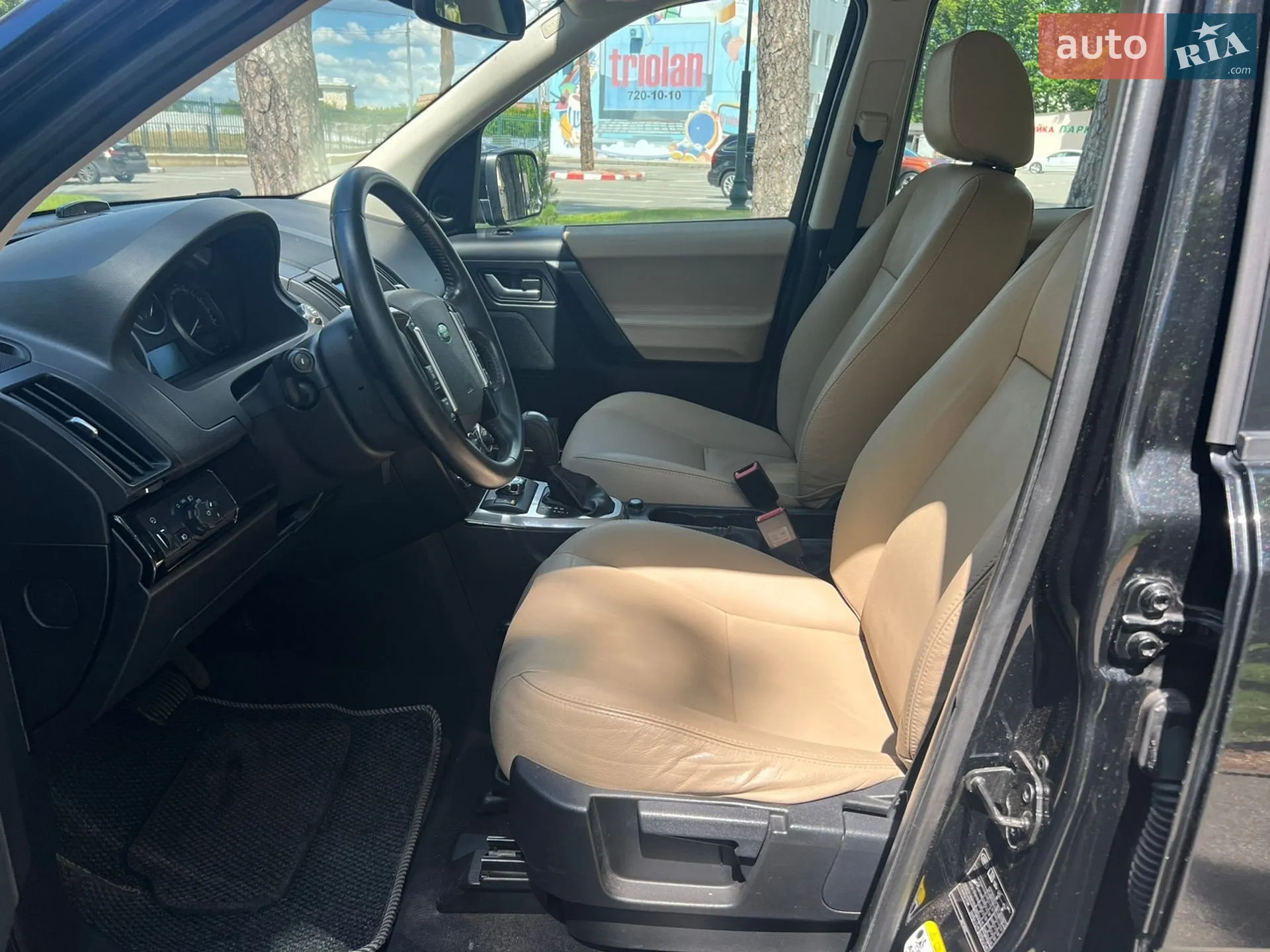 2012 Land Rover Freelander - мініатюра 11
