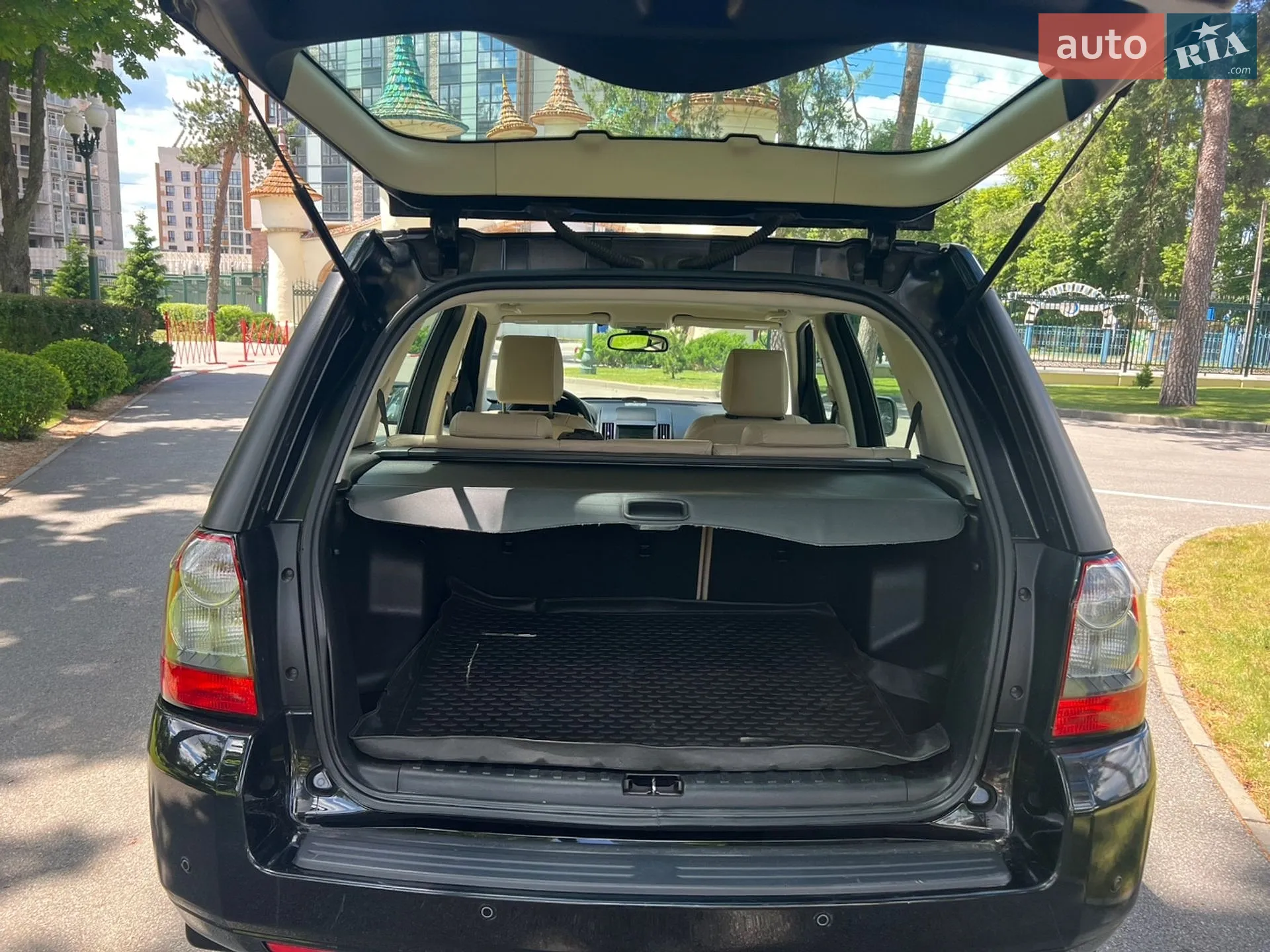 2012 Land Rover Freelander - мініатюра 14
