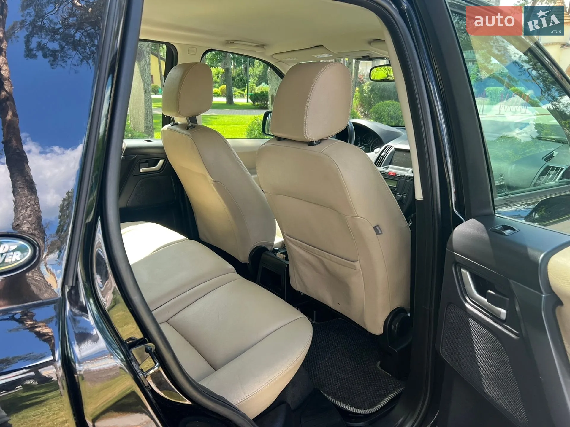 2012 Land Rover Freelander - мініатюра 16